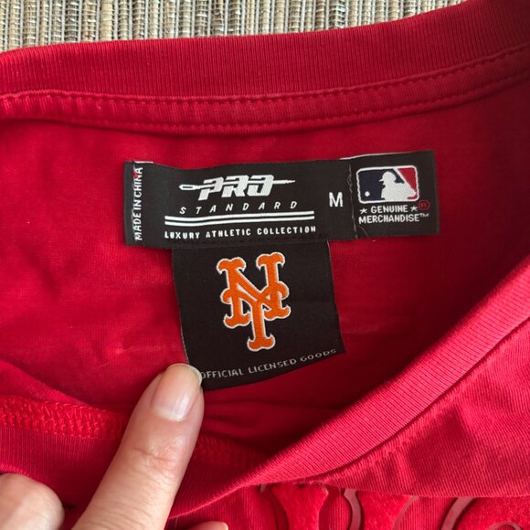 MLB | Men's New York Mets Pro Standard Classic Triple Red T-Shirt Sz Medium - Picture 5 of 9